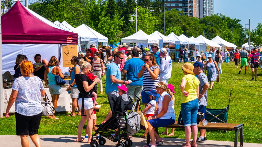 Visit Oakville - Summer - Art in the Park
